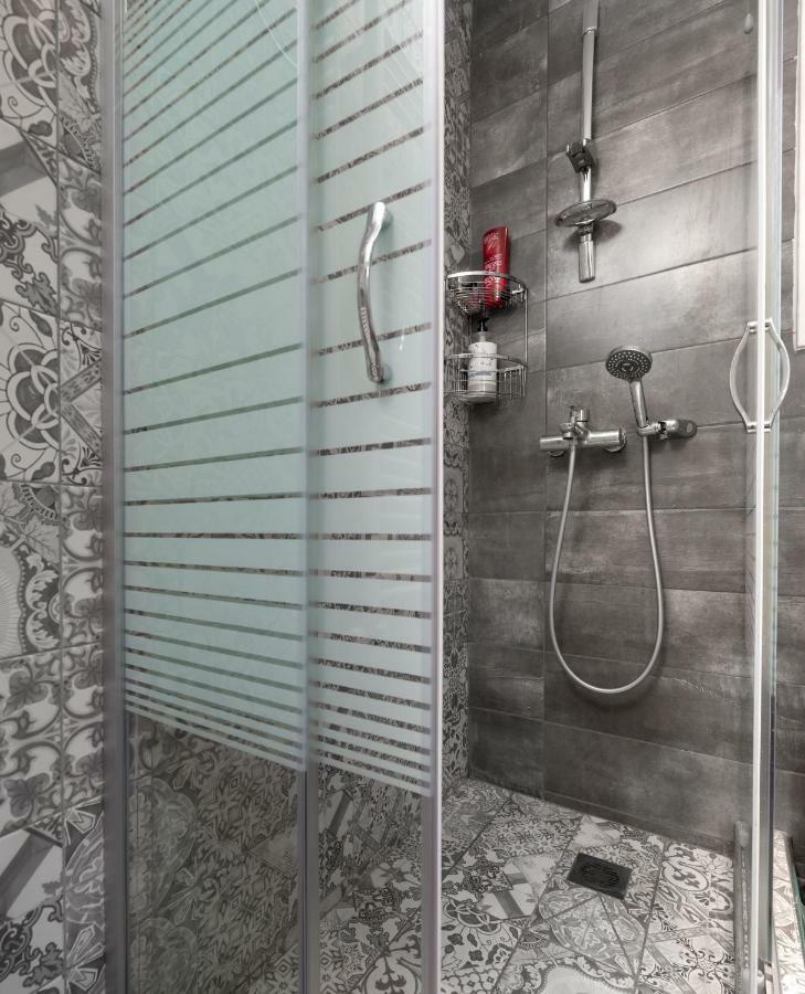 Appartamento Modern & Stylish Apt At The Heart Of Atene Esterno foto