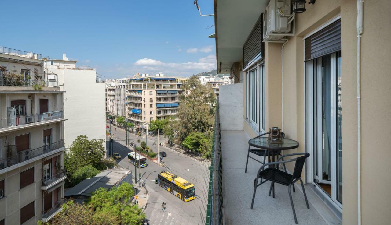 Appartamento Modern & Stylish Apt At The Heart Of Atene Esterno foto
